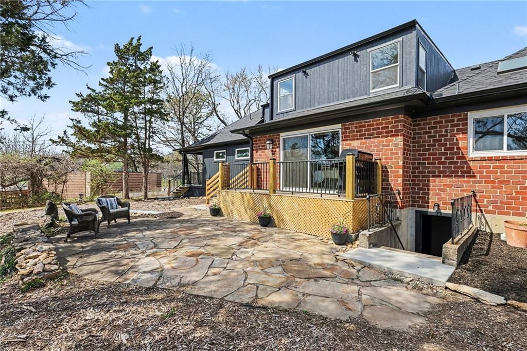 107 E Santa Fe Trail — photo 45