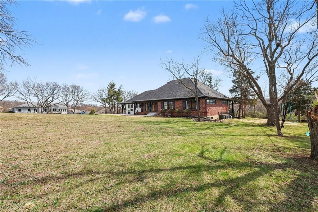 107 E Santa Fe Trail — photo 47