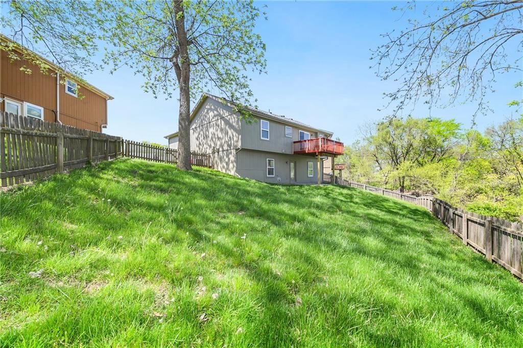 11915 N Holmes Court — photo 31