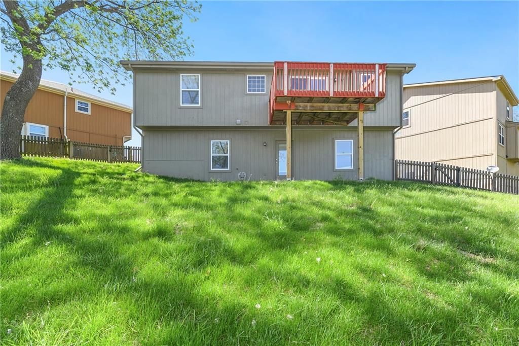 11915 N Holmes Court — photo 32