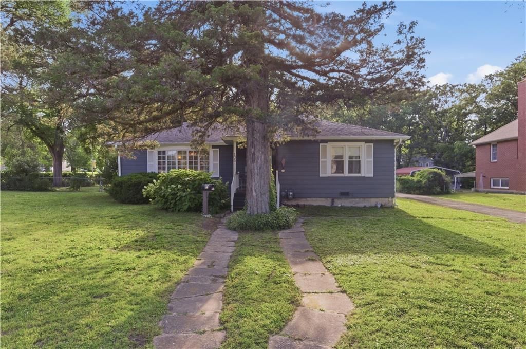 105 N 8th Street, Fredonia, KS