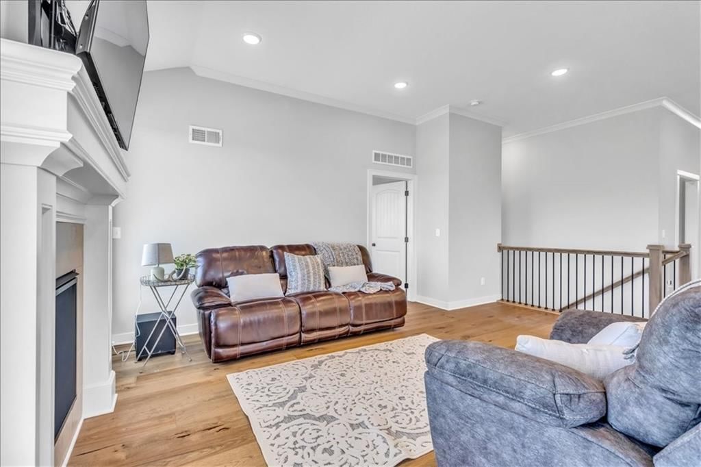 19002 Millview Street — photo 7