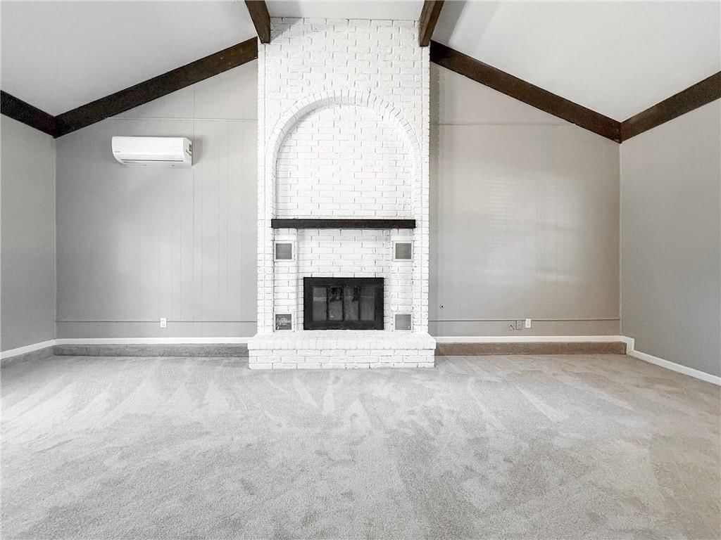 1512 NW B Street — photo 3