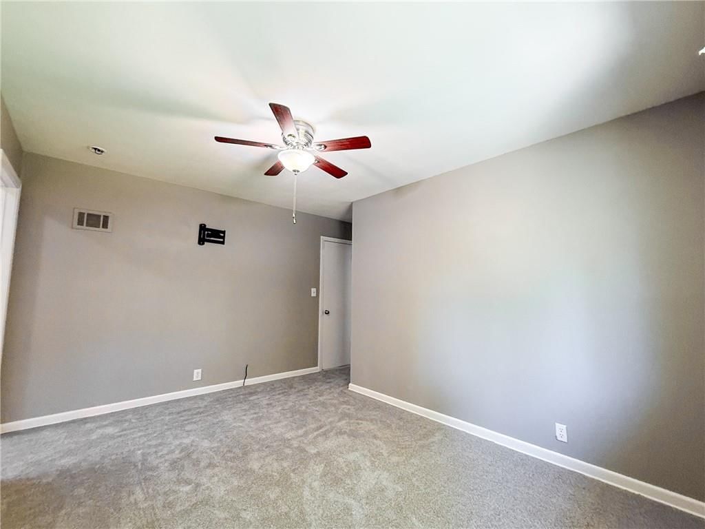 1512 NW B Street — photo 11