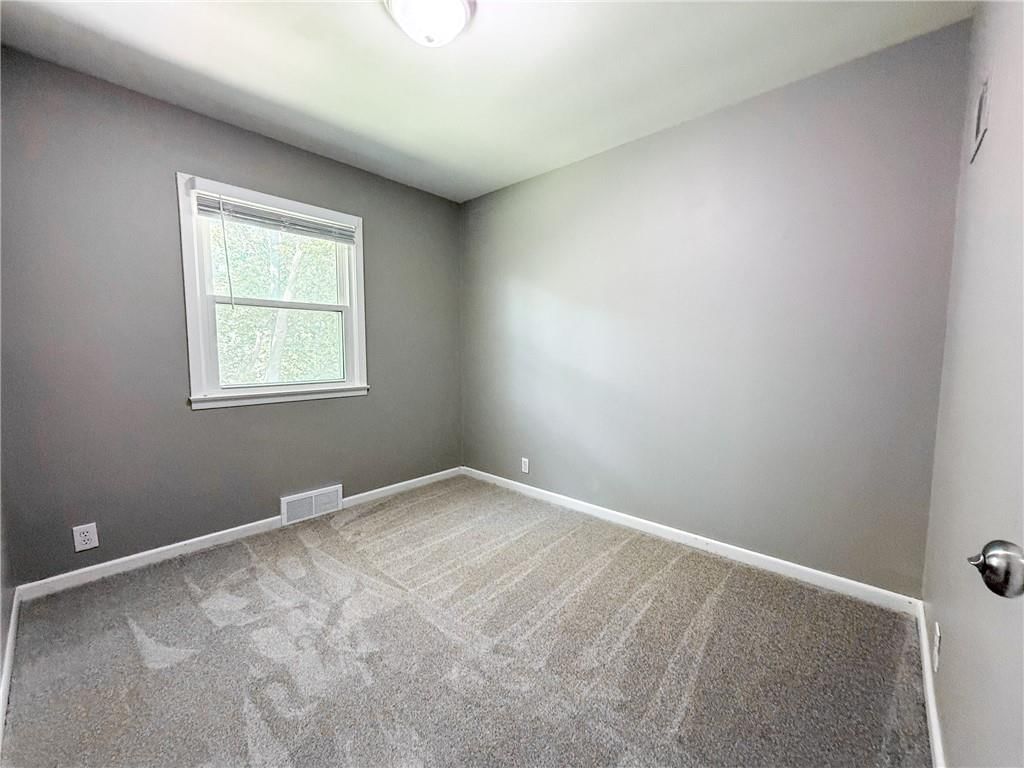 1512 NW B Street — photo 16