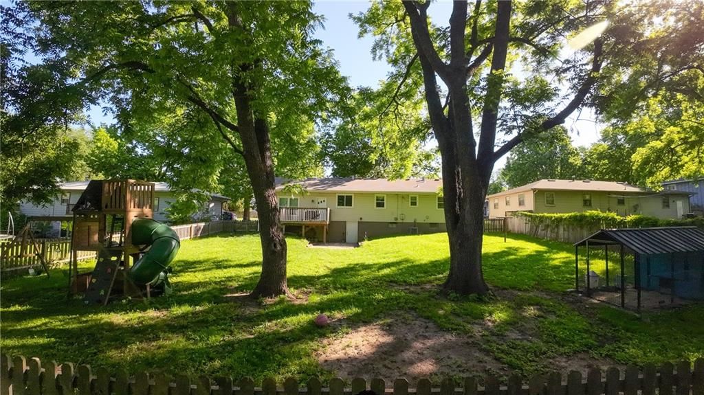 1512 NW B Street — photo 23