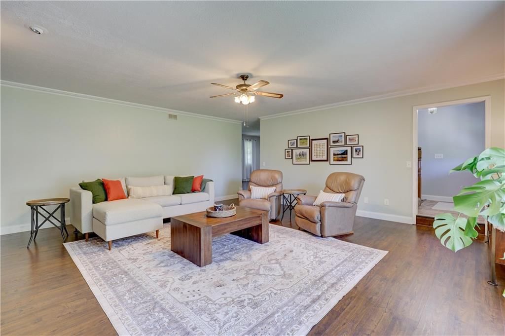 1810 N Free King Highway — photo 7