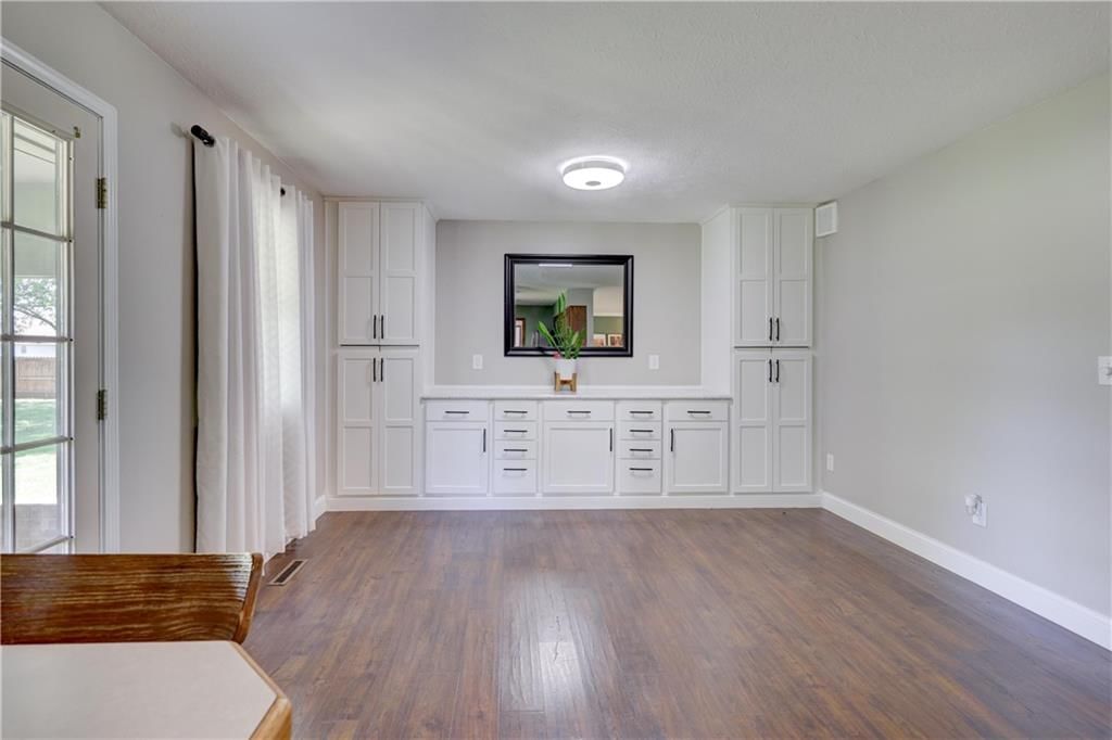 1810 N Free King Highway — photo 14