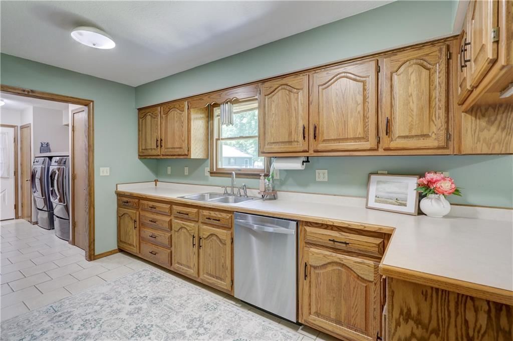 1810 N Free King Highway — photo 17