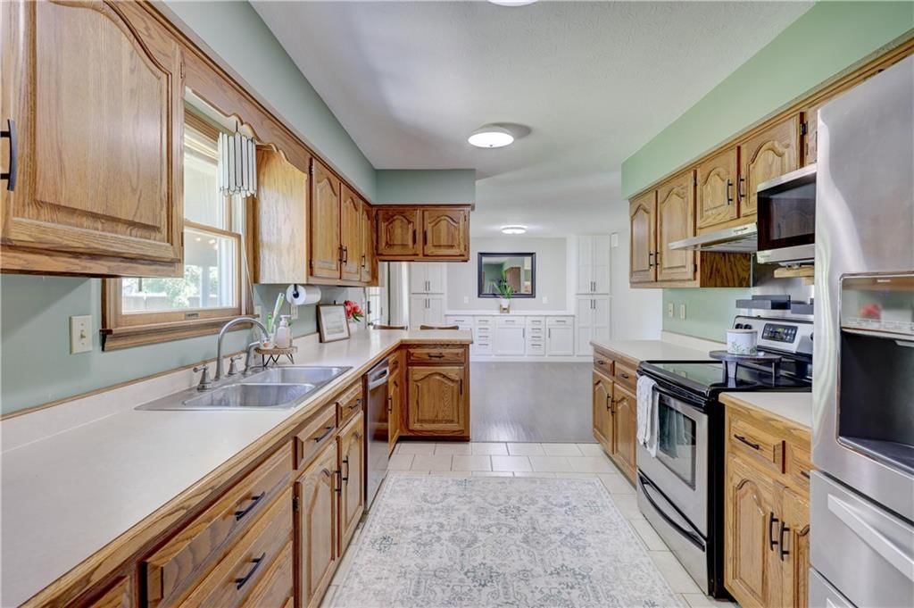 1810 N Free King Highway — photo 18