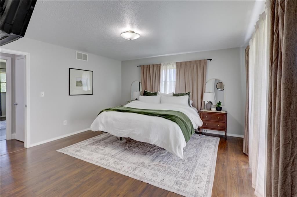 1810 N Free King Highway — photo 25