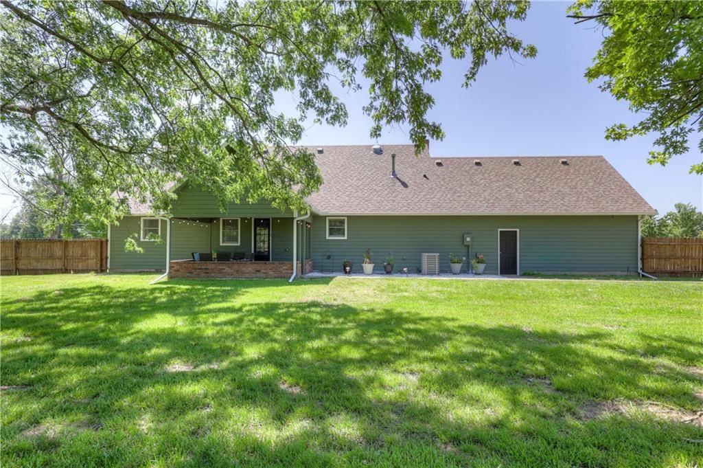 1810 N Free King Highway — photo 48
