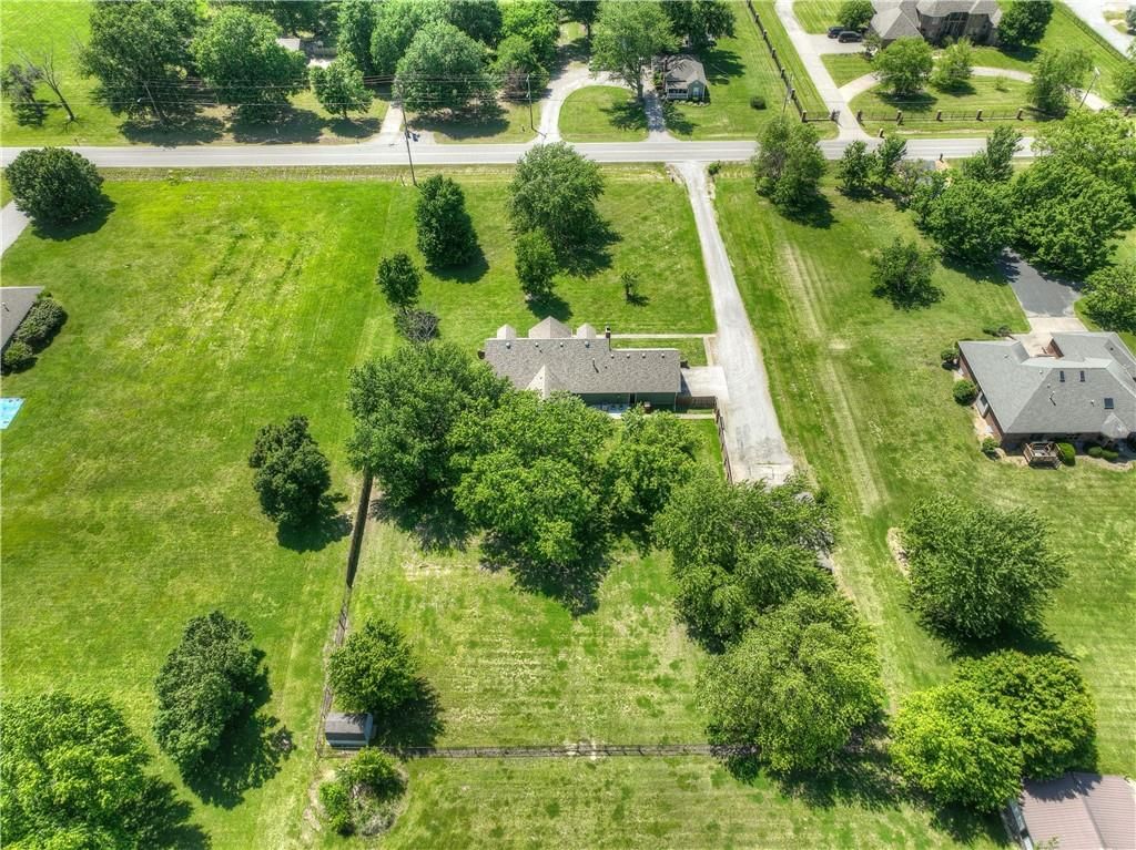 1810 N Free King Highway — photo 58