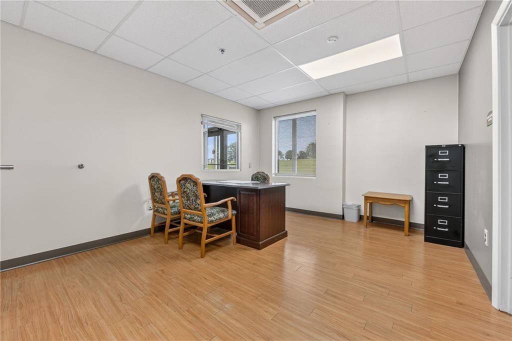 106 Hospital Drive — photo 10