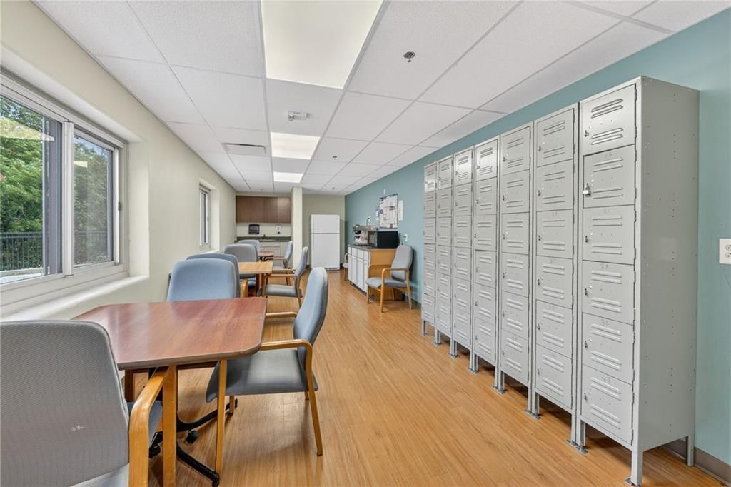 106 Hospital Drive — photo 17