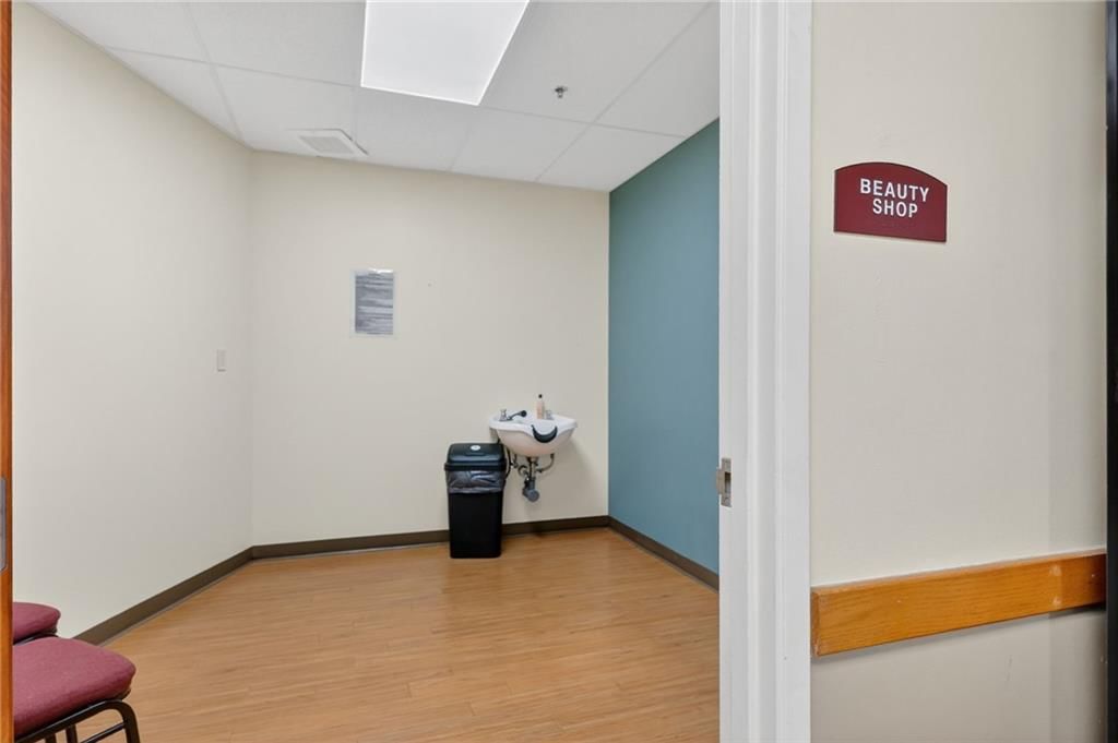 106 Hospital Drive — photo 55
