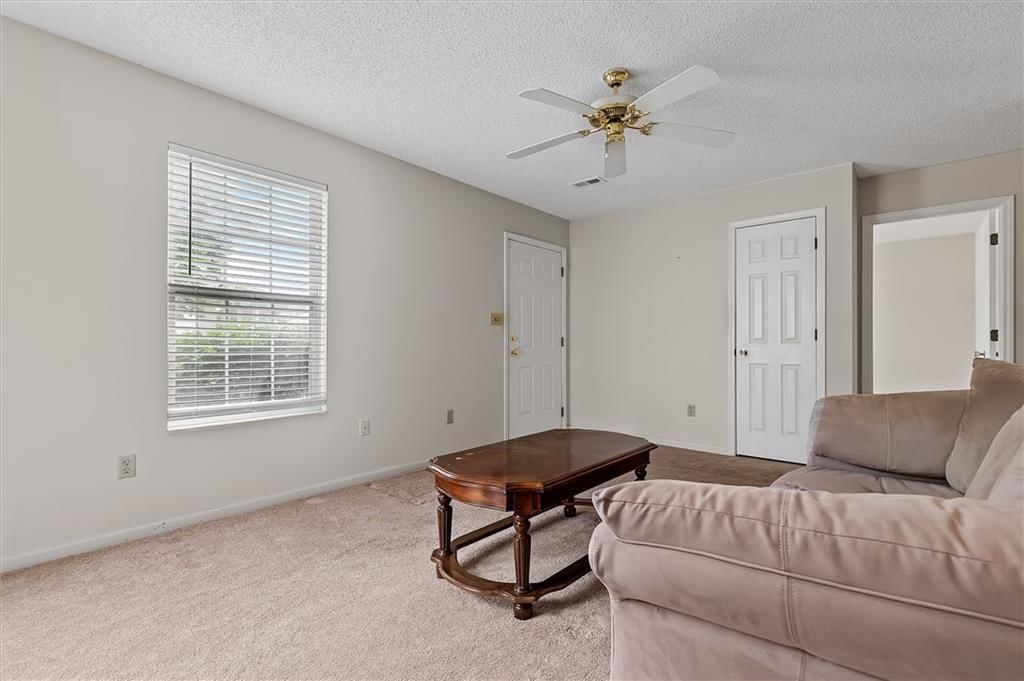 300 E Hansen Court — photo 4
