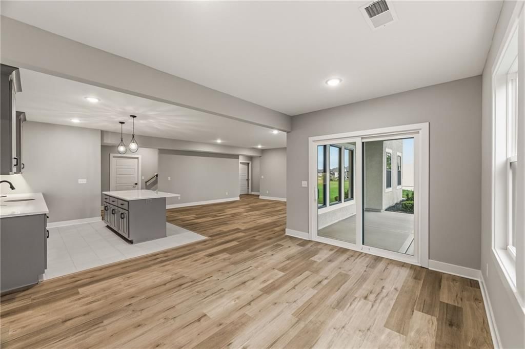 10139 N Kansas Court — photo 62