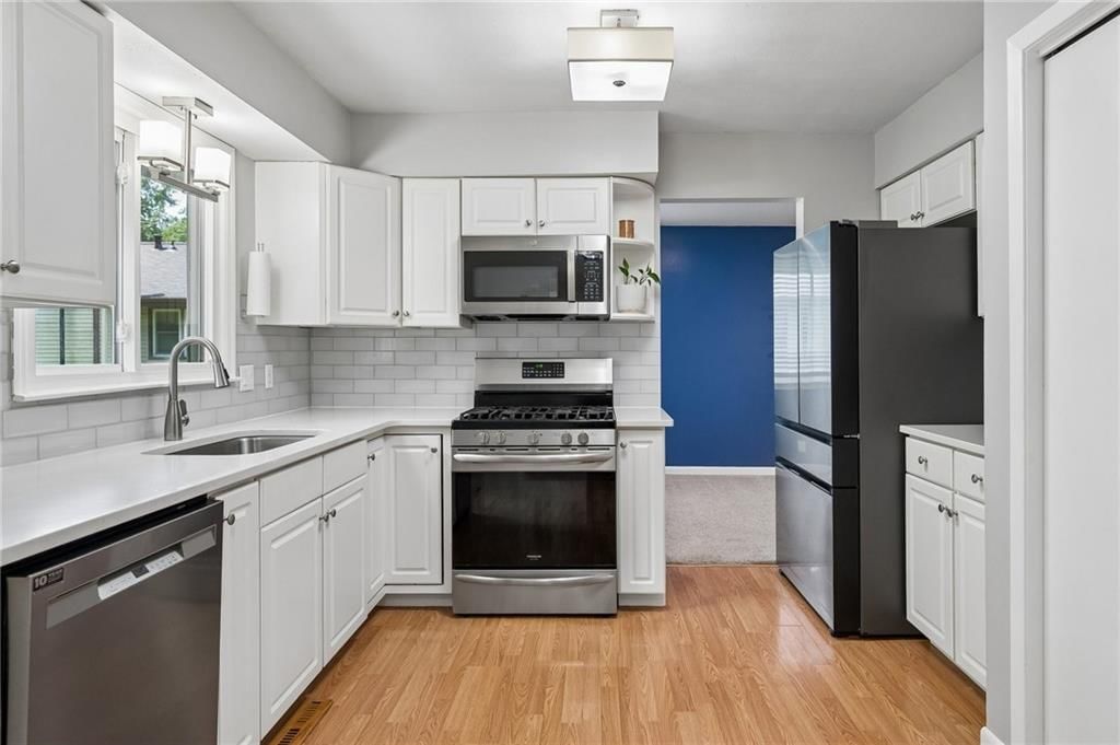 8039 Hemlock Street — photo 7