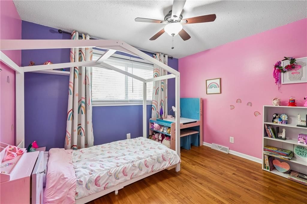 8039 Hemlock Street — photo 16