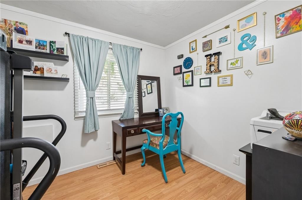8039 Hemlock Street — photo 18