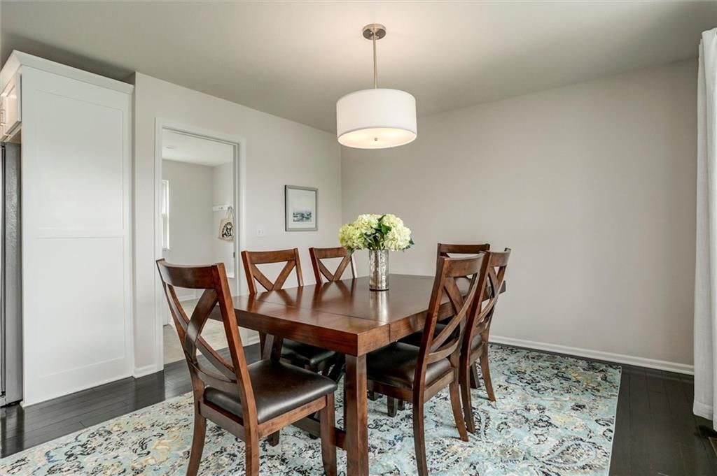 54 SE Lakeview Drive — photo 7