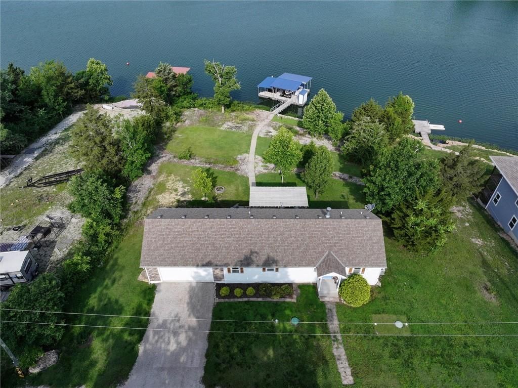 54 SE Lakeview Drive — photo 10