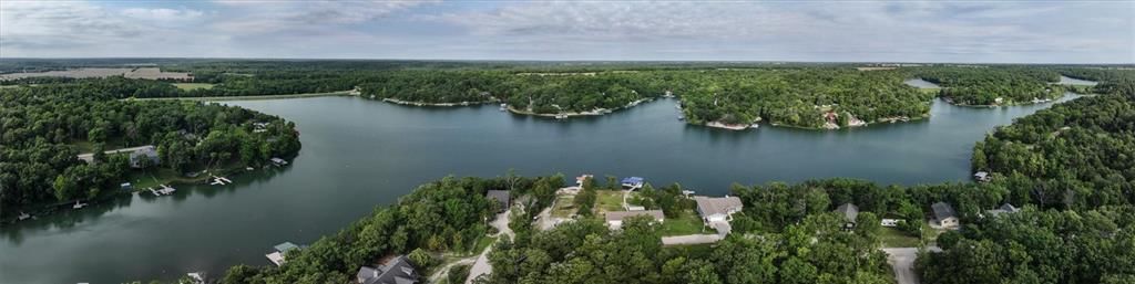 54 SE Lakeview Drive — photo 14
