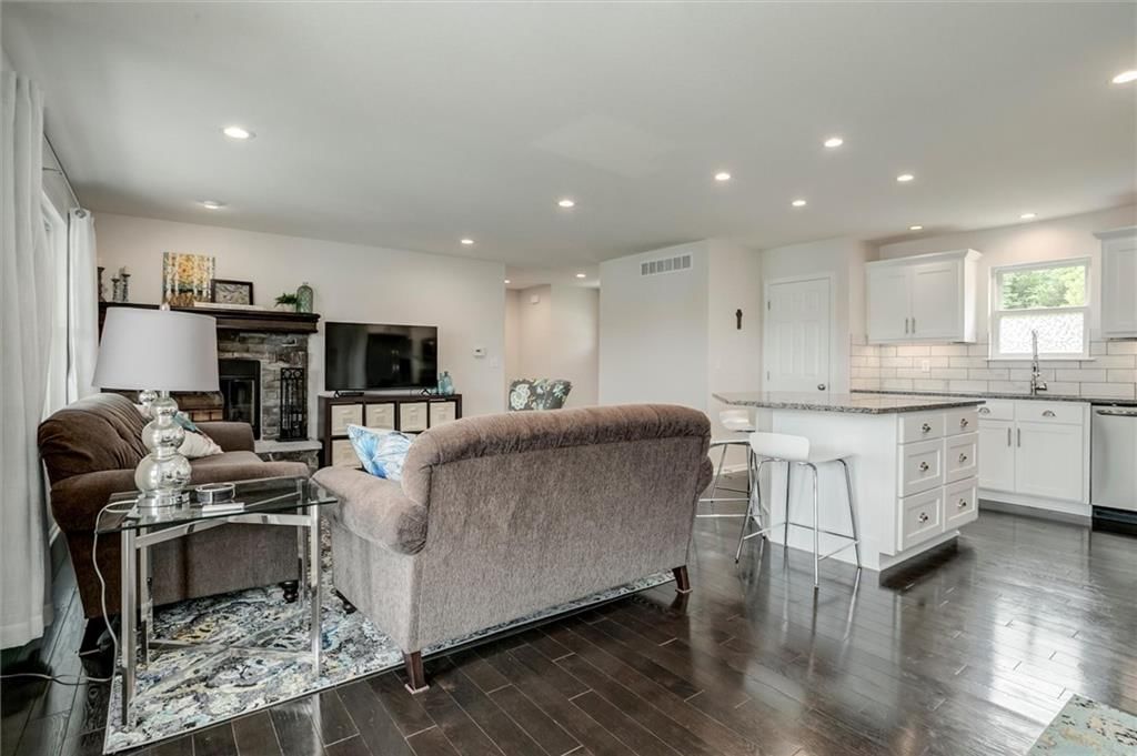54 SE Lakeview Drive — photo 15