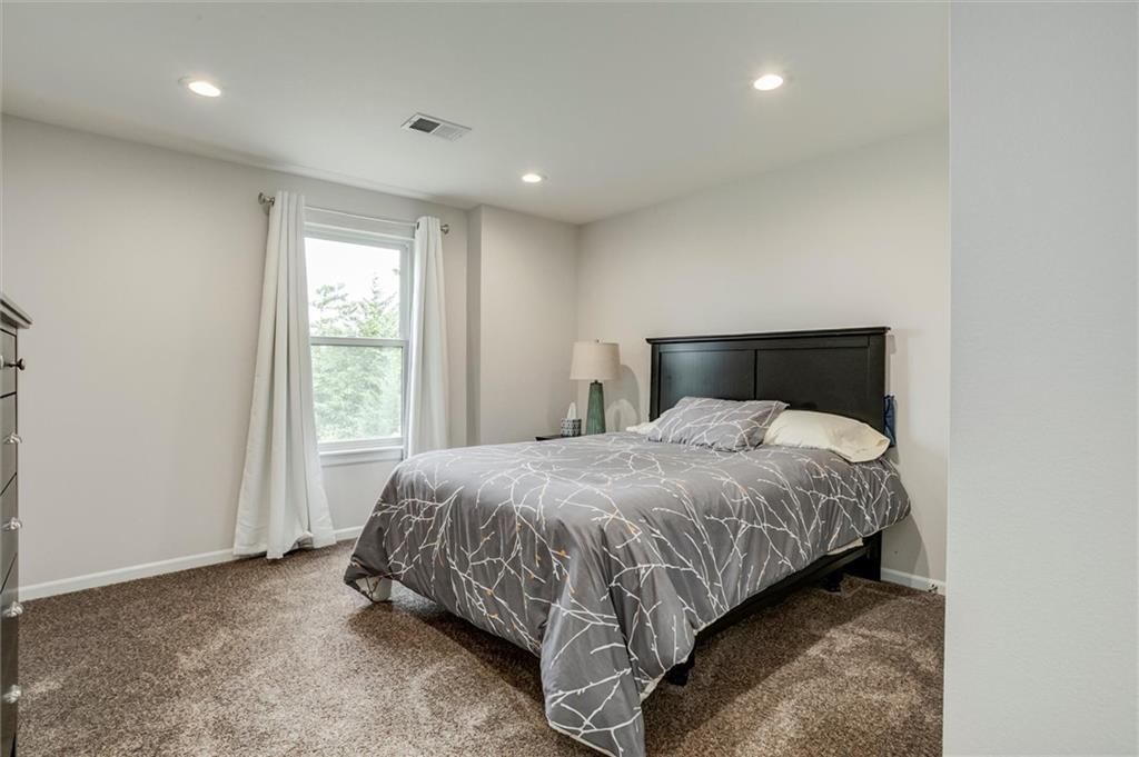 54 SE Lakeview Drive — photo 29