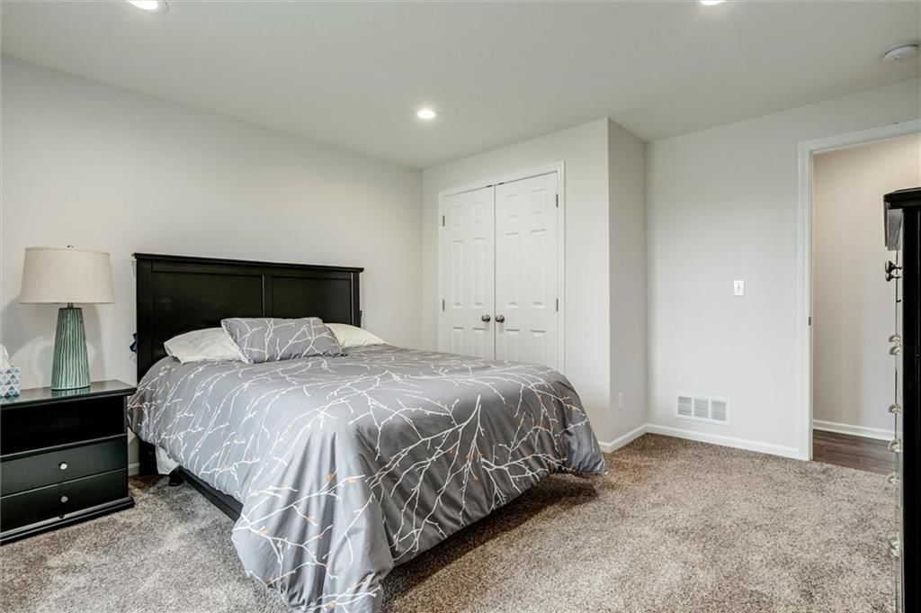 54 SE Lakeview Drive — photo 30