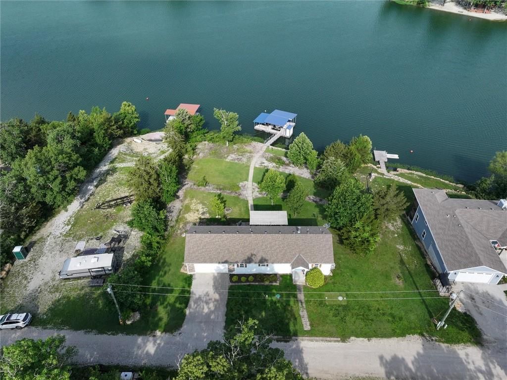 54 SE Lakeview Drive — photo 36