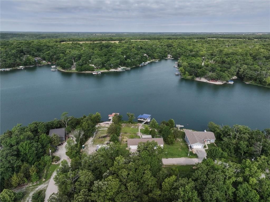54 SE Lakeview Drive — photo 44