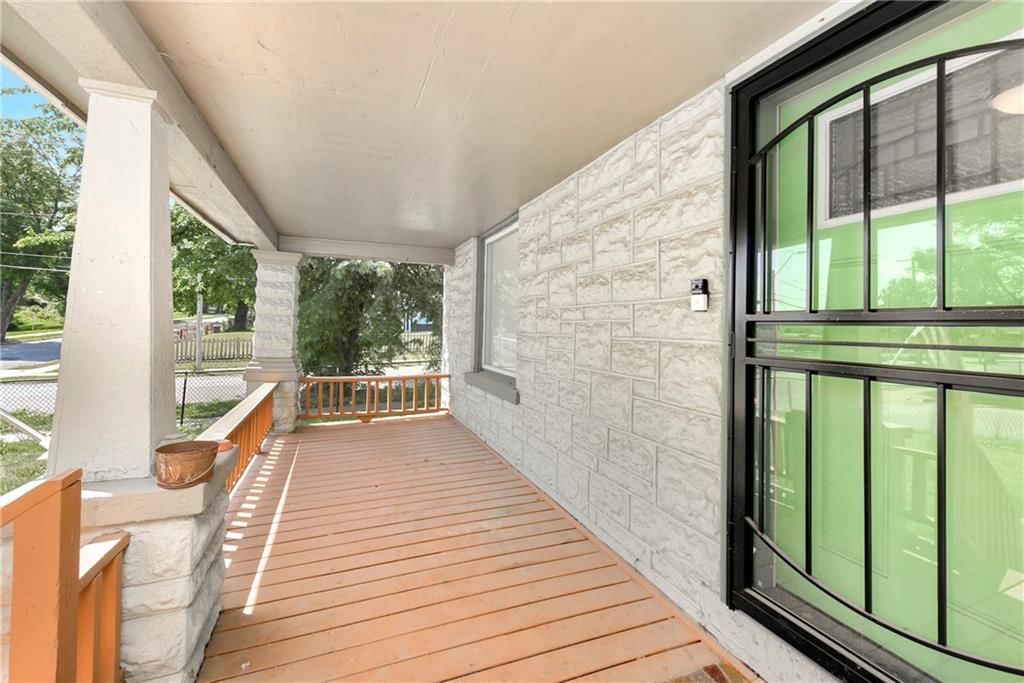 3442 WABASH Avenue — photo 2