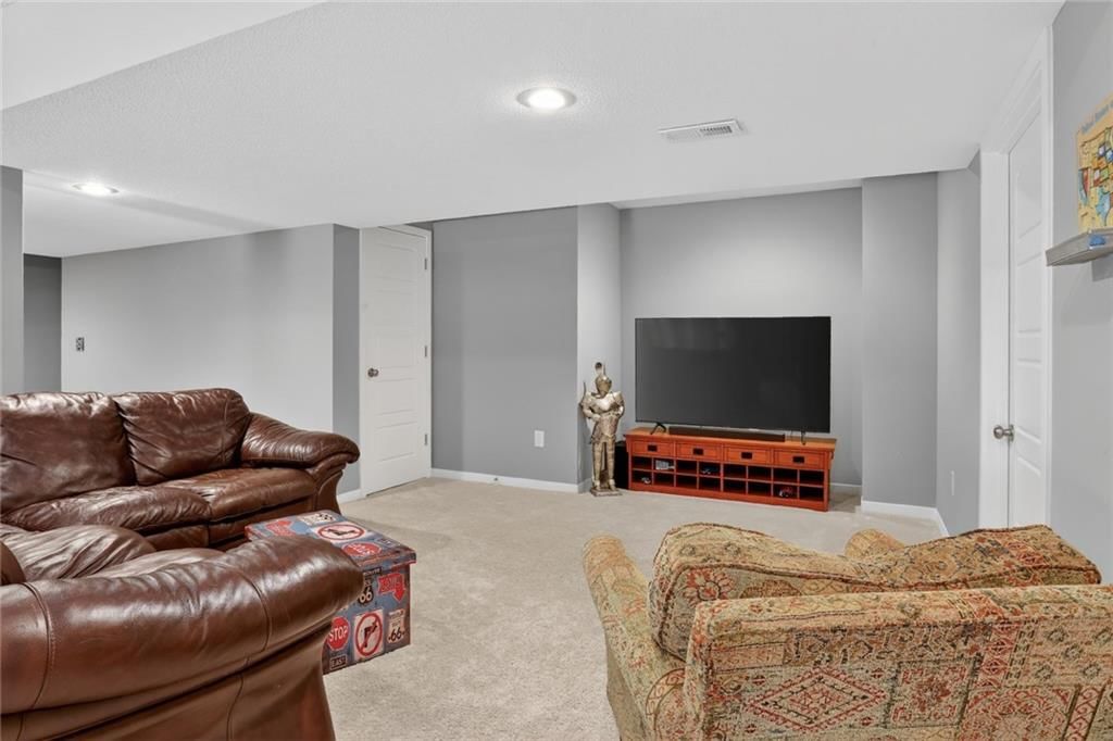 389 N Ferrel Street — photo 17