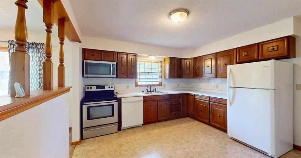 631 N Perkins Street — photo 6