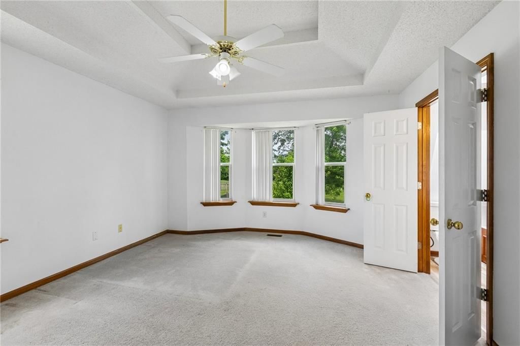 10947 N Wallace Avenue — photo 13