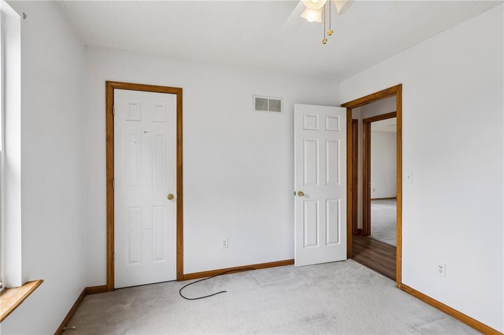 10947 N Wallace Avenue — photo 24