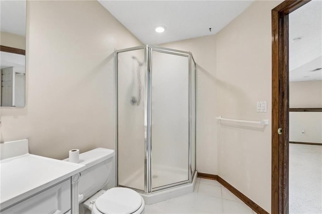 10947 N Wallace Avenue — photo 30