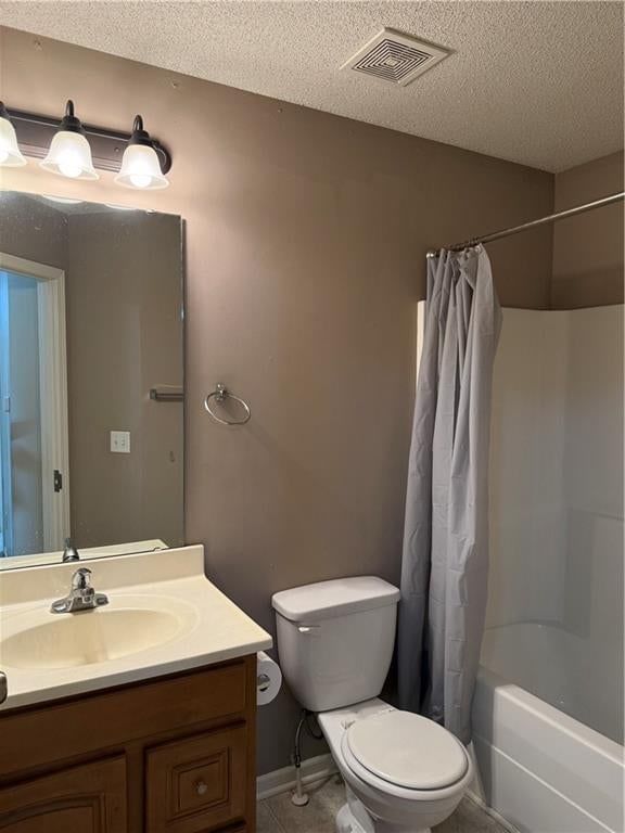 1015 Tamarisk Drive — photo 12