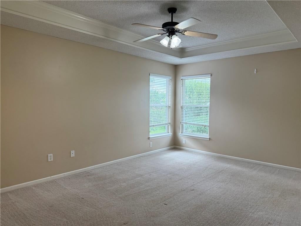 1015 Tamarisk Drive — photo 17