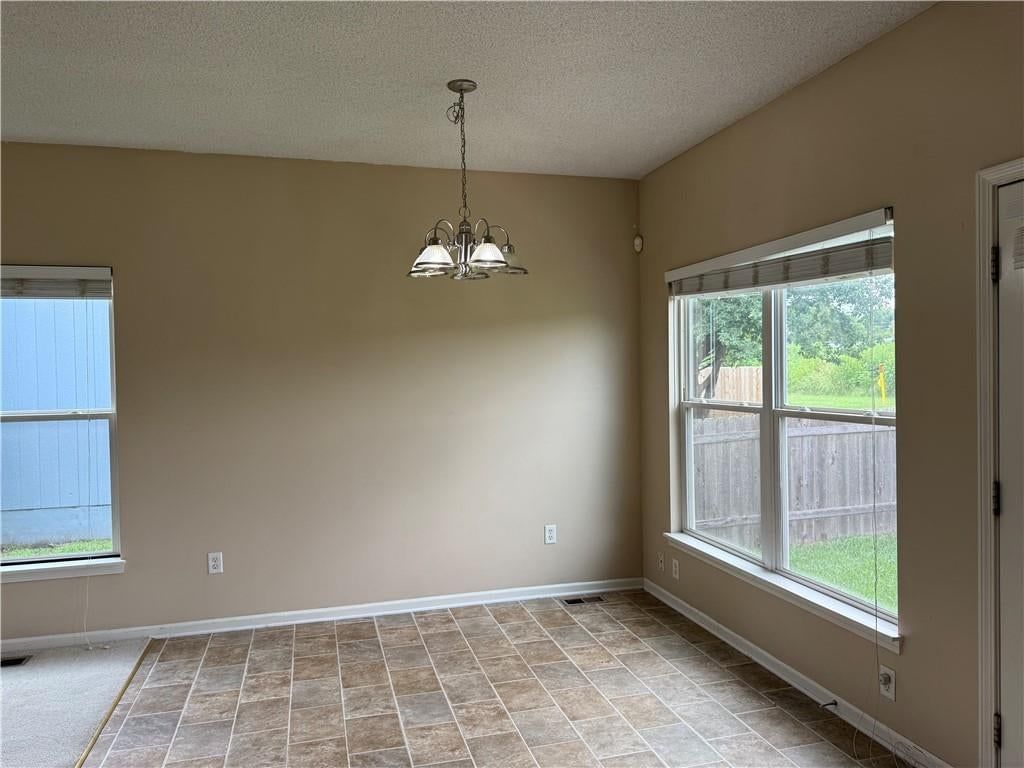 1015 Tamarisk Drive — photo 18