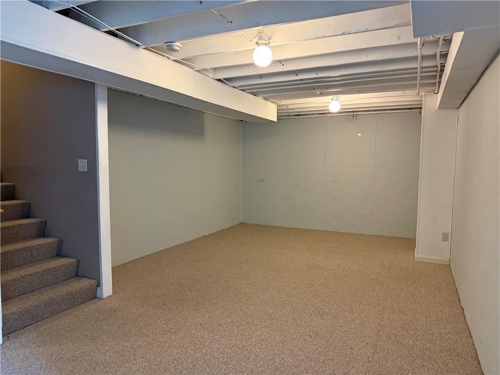 Photo 23 of 29 - 1015 Tamarisk Drive, Leavenworth, KS 66048
