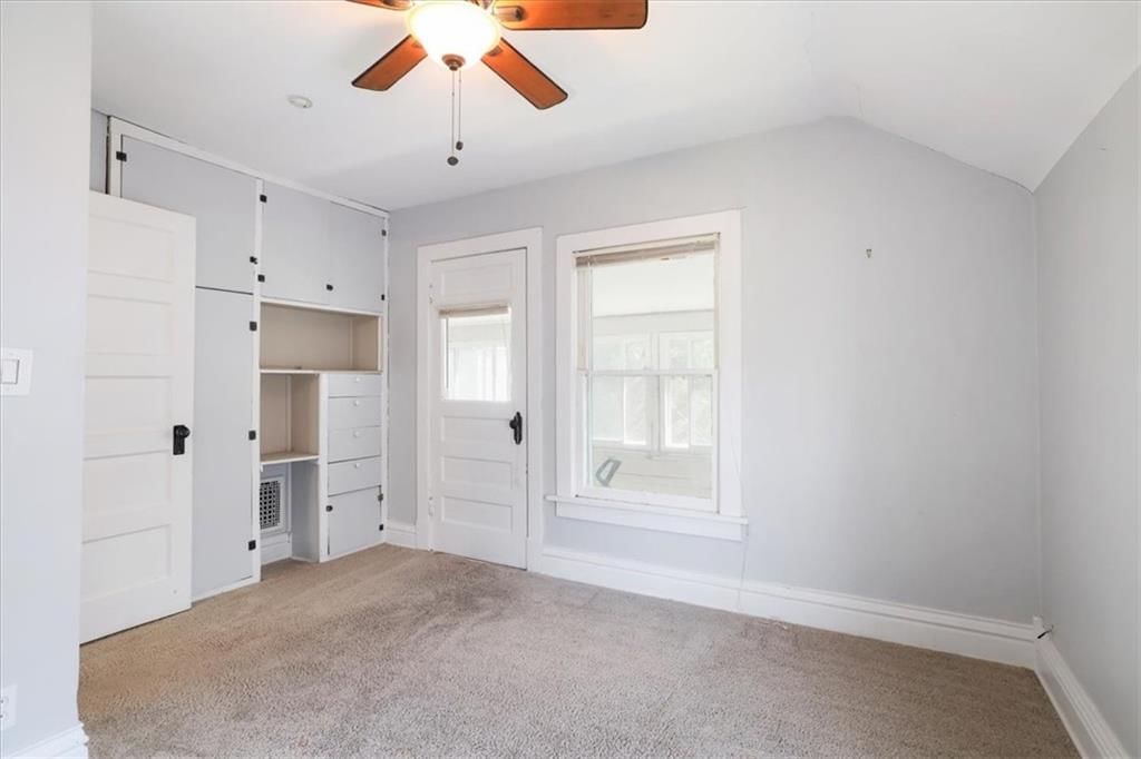 3911 Central Street — photo 15