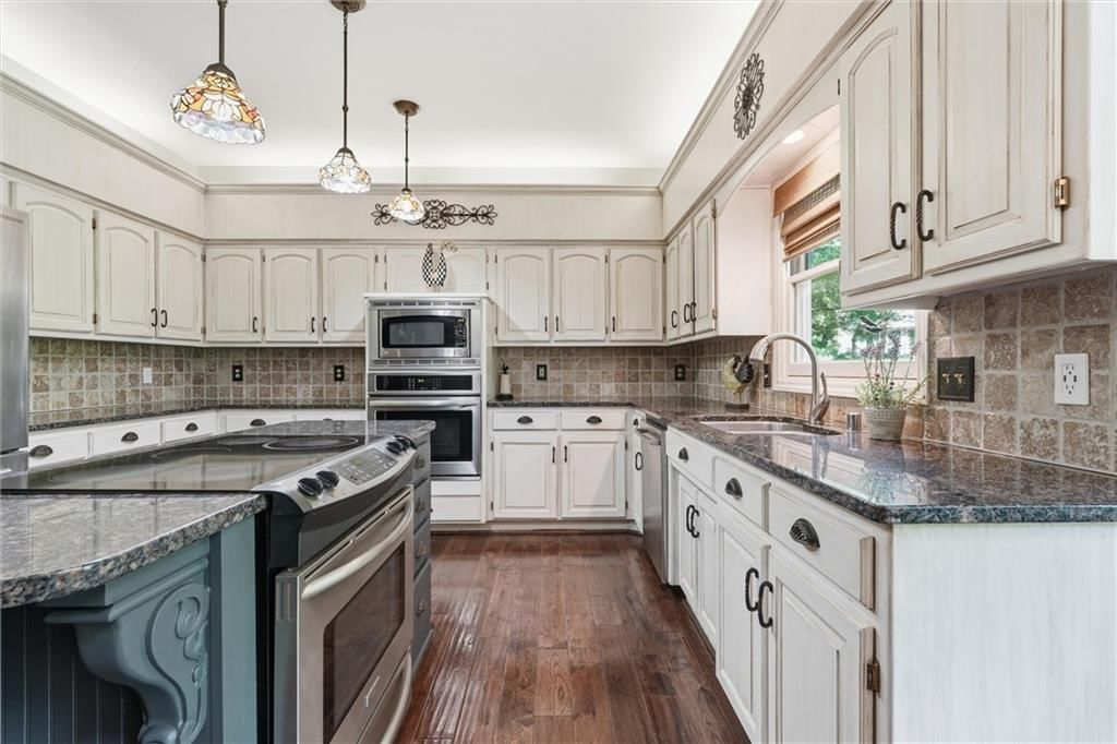 12724 Catalina Street — photo 14