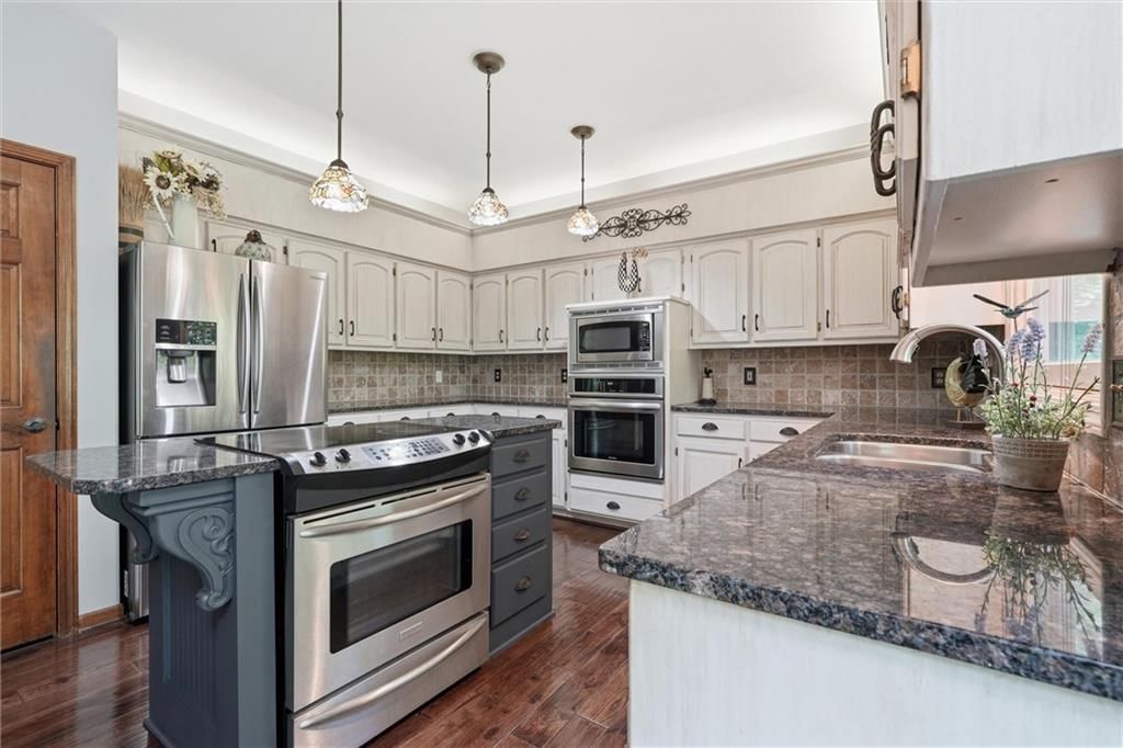 12724 Catalina Street — photo 15