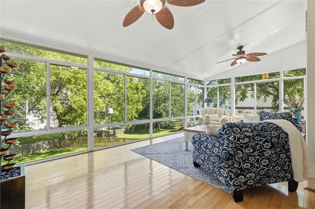 12724 Catalina Street — photo 22