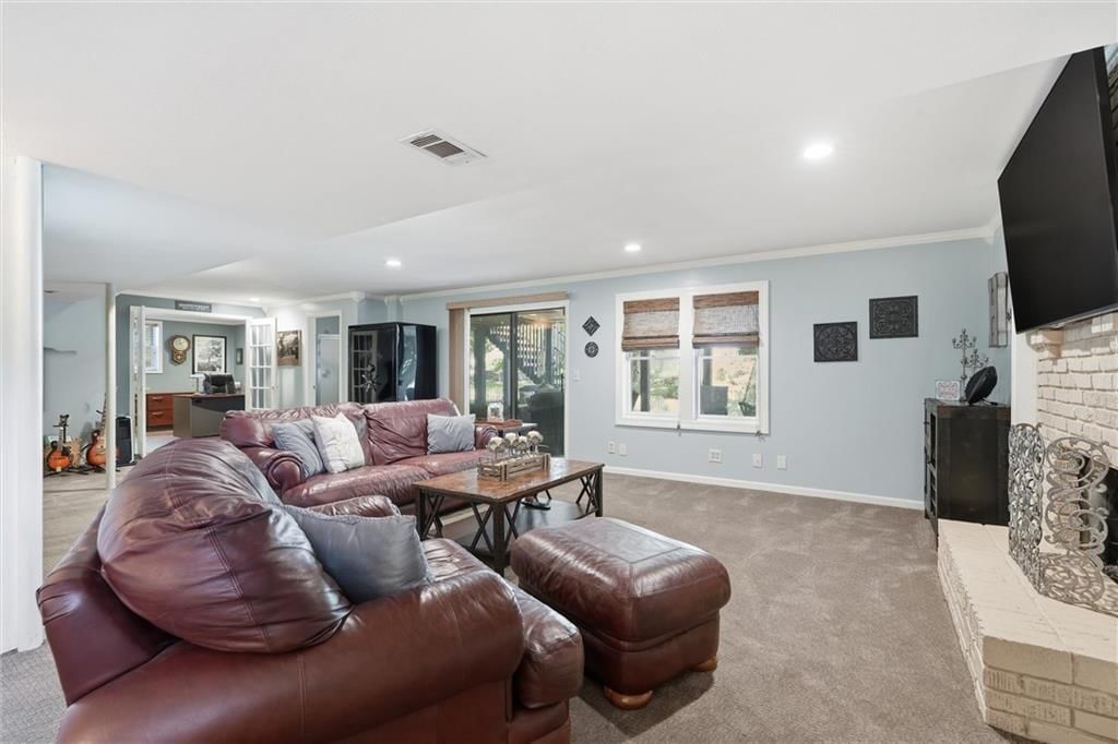 12724 Catalina Street — photo 38