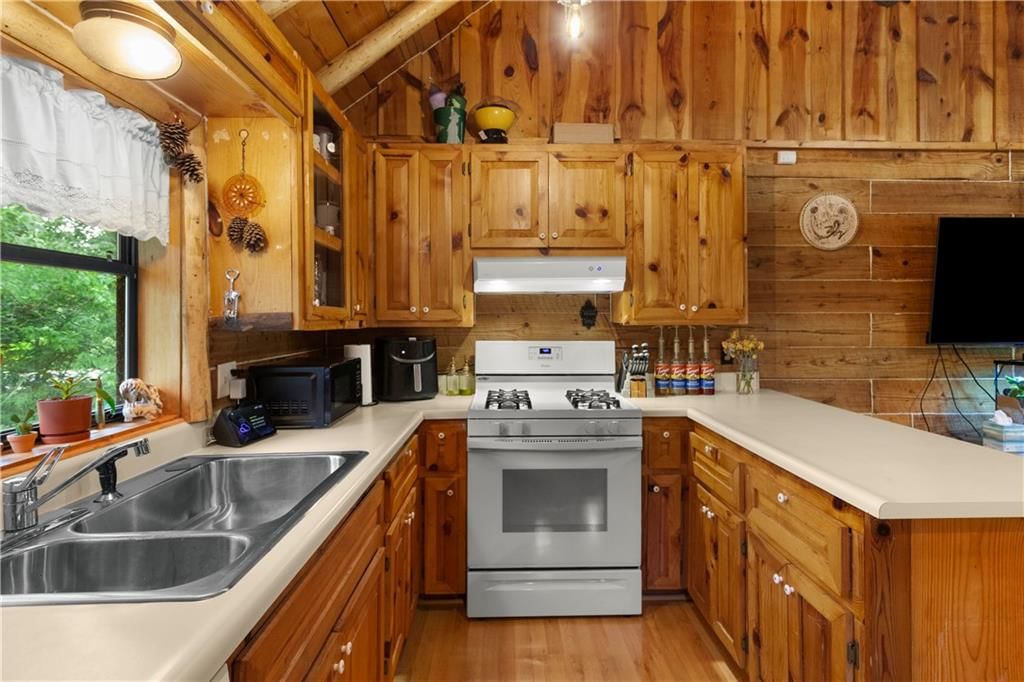 2909 N Hunter Avenue — photo 22