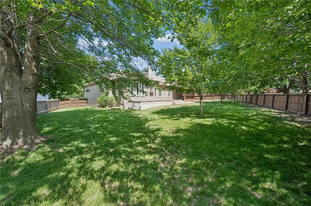 20929 Maple Terrace — photo 35